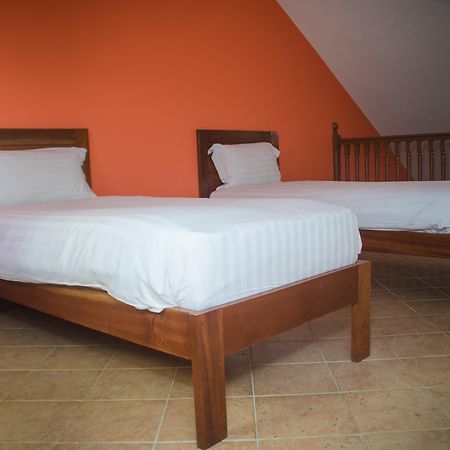 Sunset Reef Resort & Spa Pointe aux Piments Exterior foto