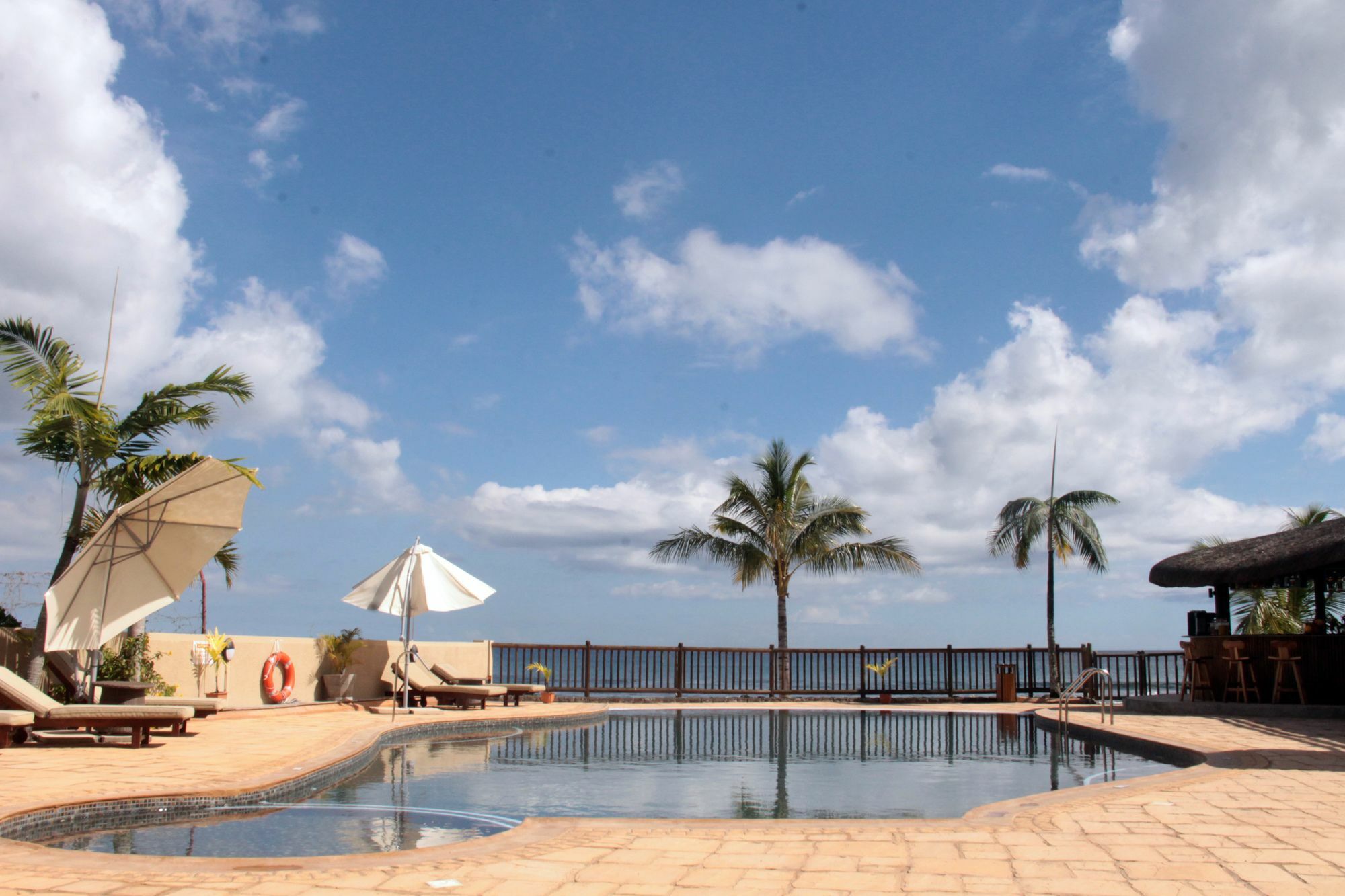 Sunset Reef Resort & Spa Pointe aux Piments Exterior foto